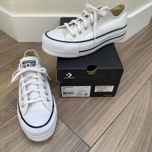 Converse Chuck Taylor All Start Lift!
